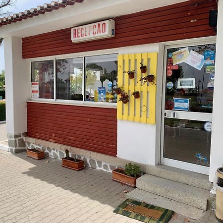 מלון Parque De Campismo Orbitur אבורה מראה חיצוני תמונה